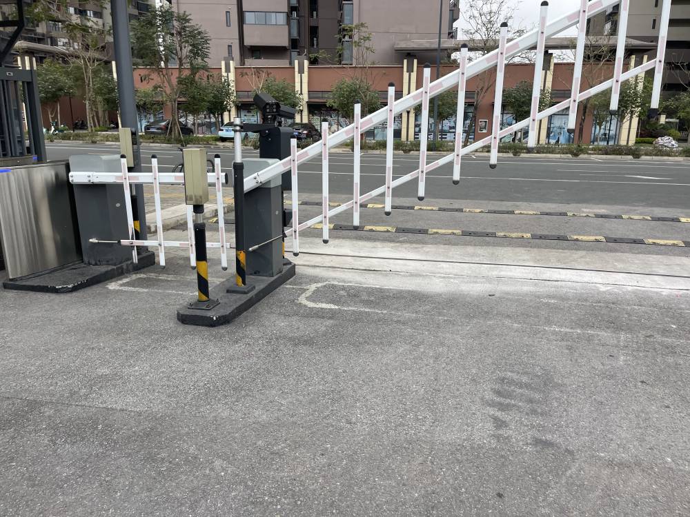 北海合浦挡车道闸 车牌识别*停车场解决方案厂家